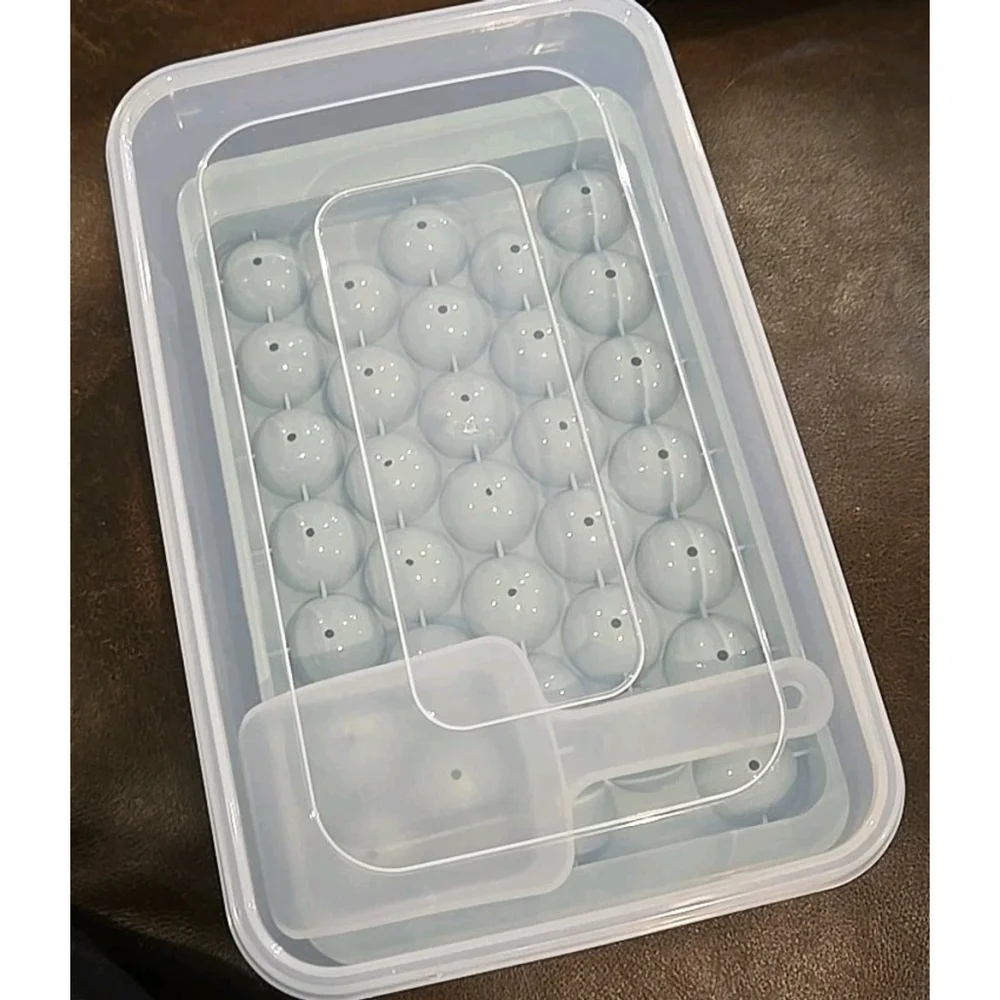 WIBIMEN 2 Ice Cube Trays, Lid & Bucket, Scoop New In Box (05)